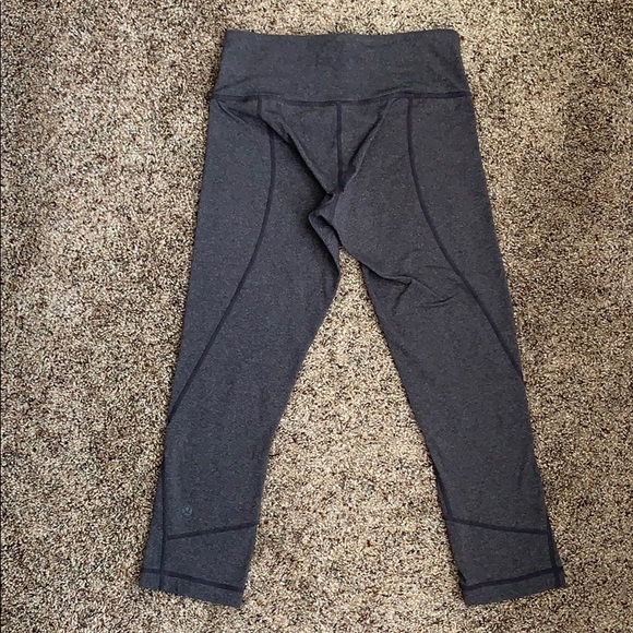 Lululemon Wunder Under Crop 21” - Size 4 - Picture 3 of 6